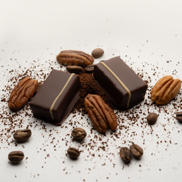 Конфеты пралине пекан с кофе в темном шоколаде купить в интернет-магазине VERHOFF