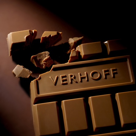 Большая WOW-плитка 45% шоколад KIDS с печеньем купить в интернет-магазине VERHOFF себе и в подарок