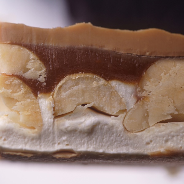 Арахисовый «UGLY» шоколадный батончик с нугой и карамелью 