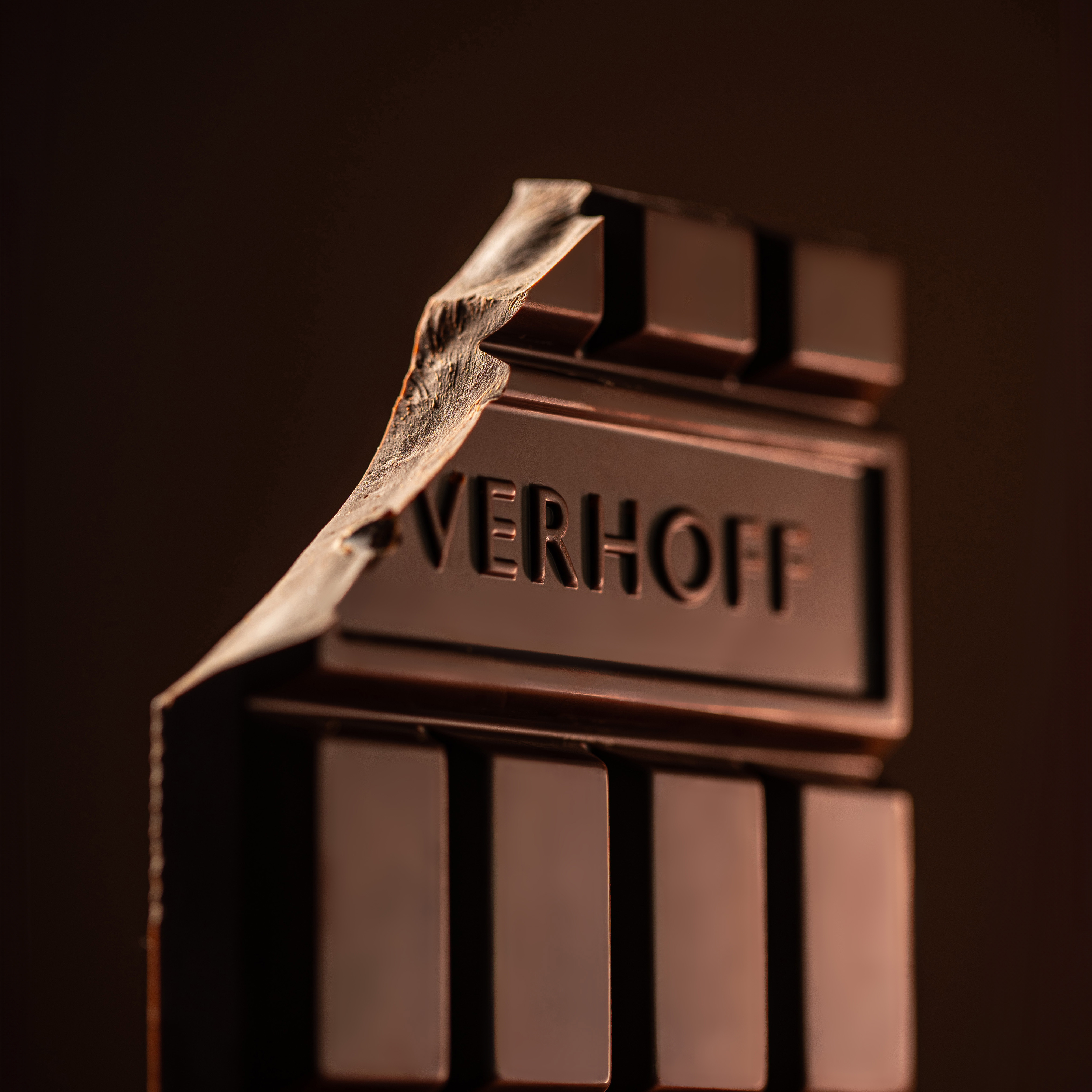 Большая WOW-плитка 66% шоколад купить в интернет-магазине VERHOFF себе и в подарок