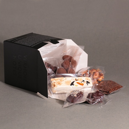 Мини-набор с конфетами, драже и чаем мини-бокс BLACK купить в интернет-магазине VERHOFF